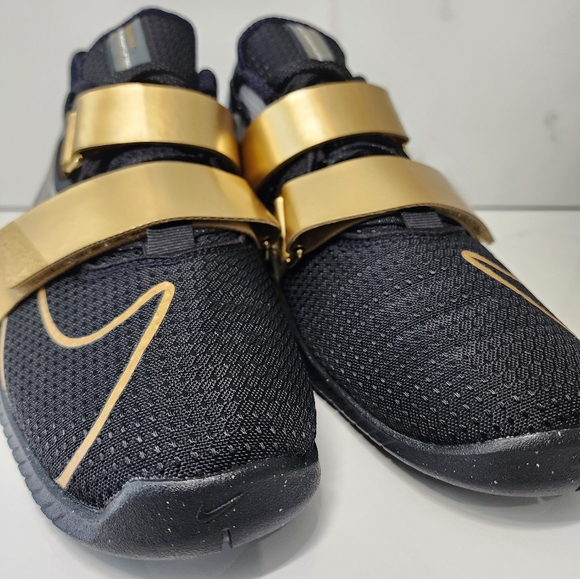 Nike Romaleos 4 Weightlifting Shoes , Powerlifting Sneakers Black Metallic-GOLD